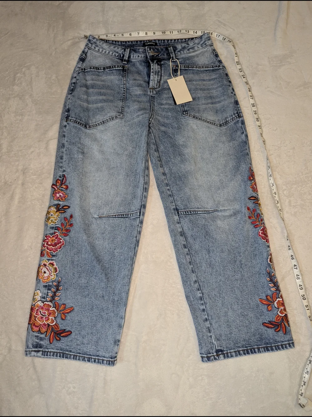 Flamingals Floral Embroidered Barrel Leg Cropped Jeans NWT Large
